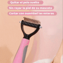 Cepillo removedor de pelo para mascotas eficaz en perros de pelo corto y largo, mostrando pelo removido.